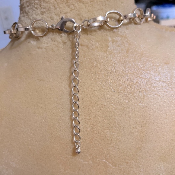 Elegant Blue and Pink Beaded Necklace - Picture 3 of 3